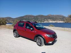 DACIA Sandero Red(Automatic)